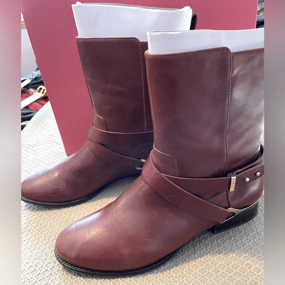 Elaine Turner Ankle Boot, 8